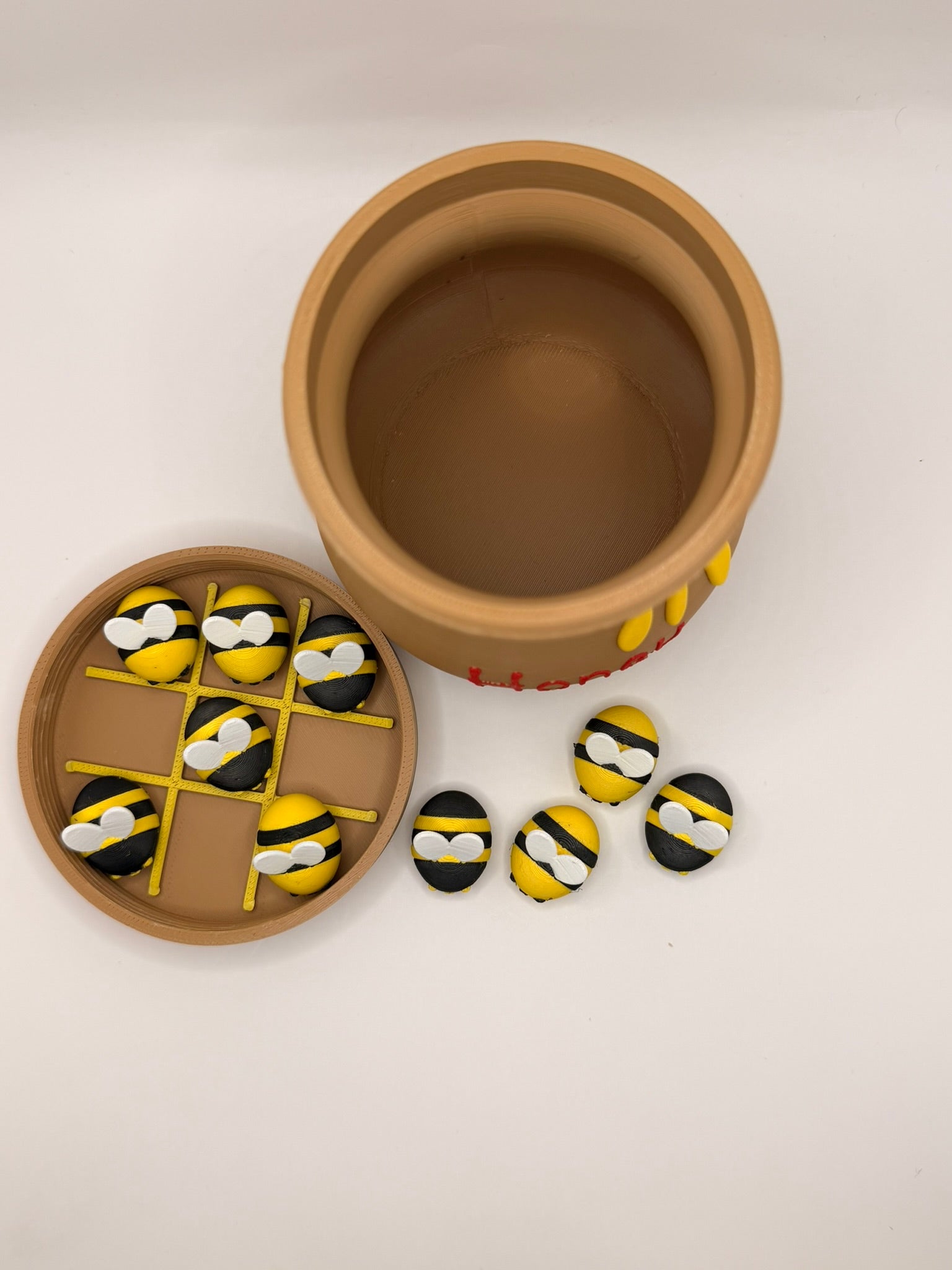 Honey Bee Tic-Tac-Toe Game Set – Cute Bee Game with Honey Pot Storage | Family Game Night